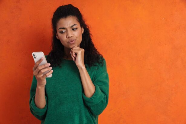 Woman quits job via text